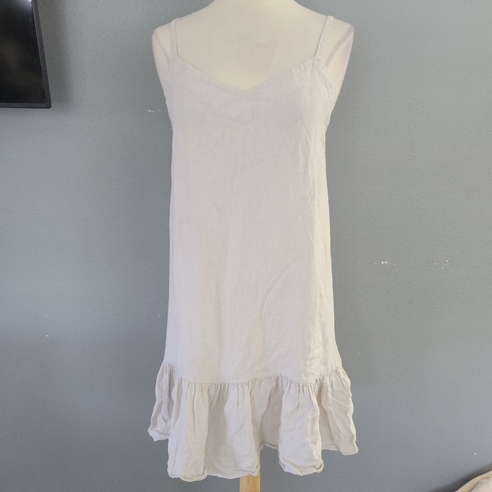 Bellambra 100% Linen Mini Dress with Sleek Design